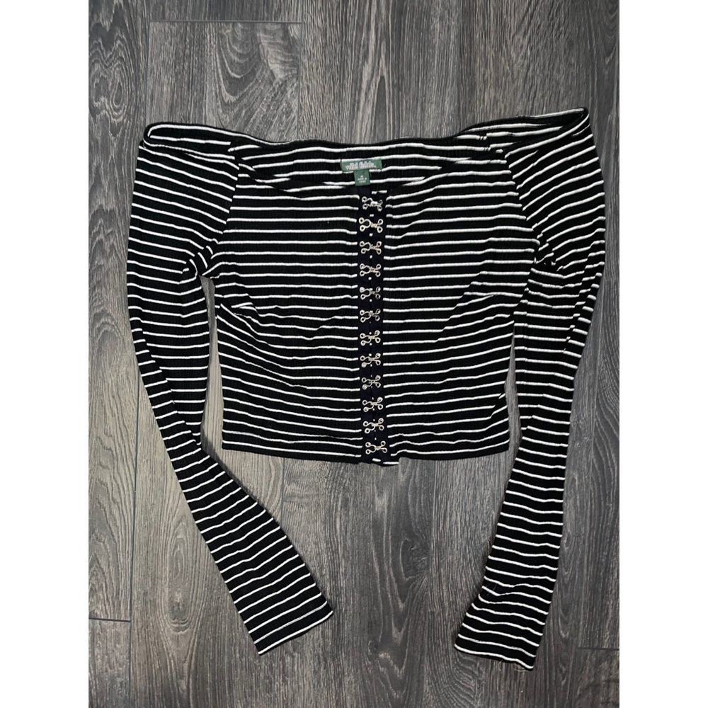 Wild fable cropped stripped long sleeve